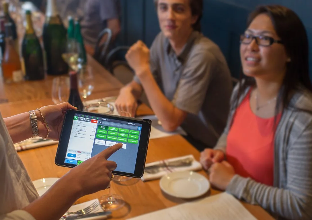6 Reasons Restaurant Waitlist Apps are Better than Pagers